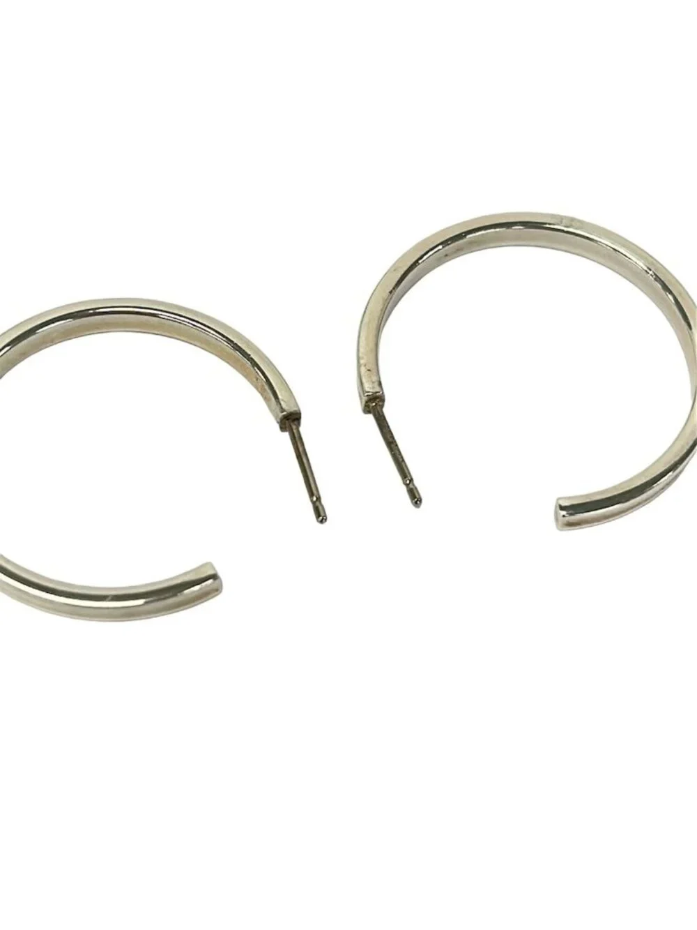 Tiffany & Co. category earrings